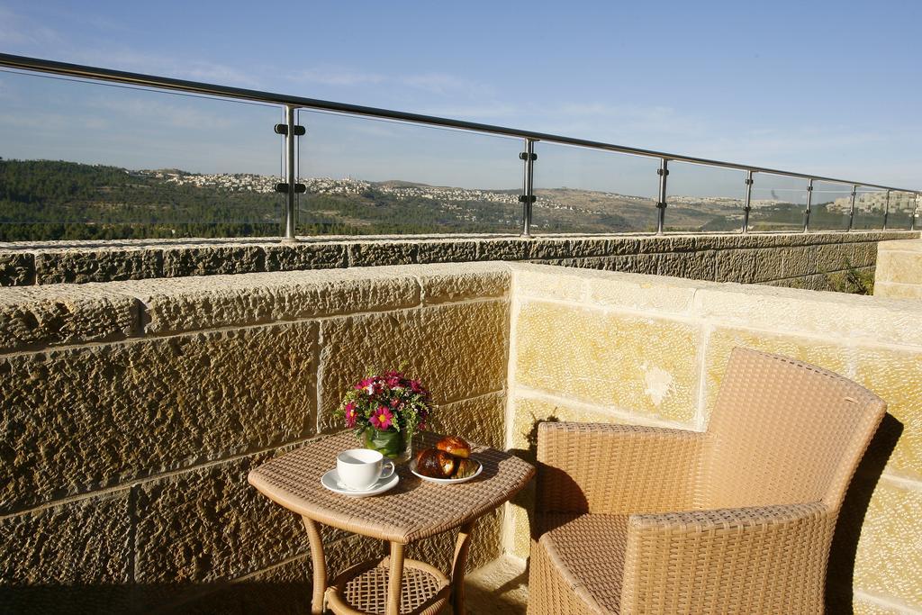 Ein Kerem Hotel Jerusalem Exterior photo