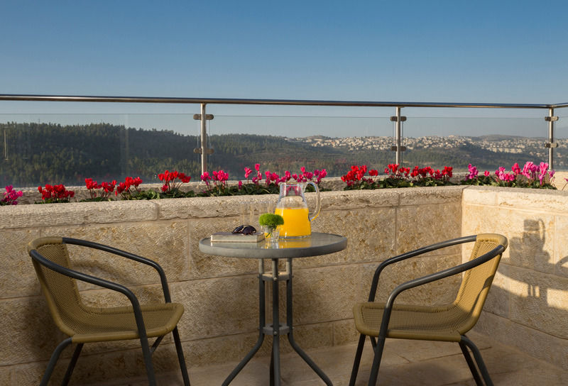 Ein Kerem Hotel Jerusalem Exterior photo